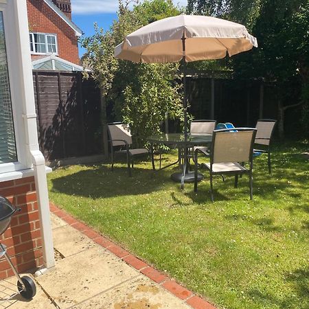 Chichester Retreat House With Free Parking 외부 사진