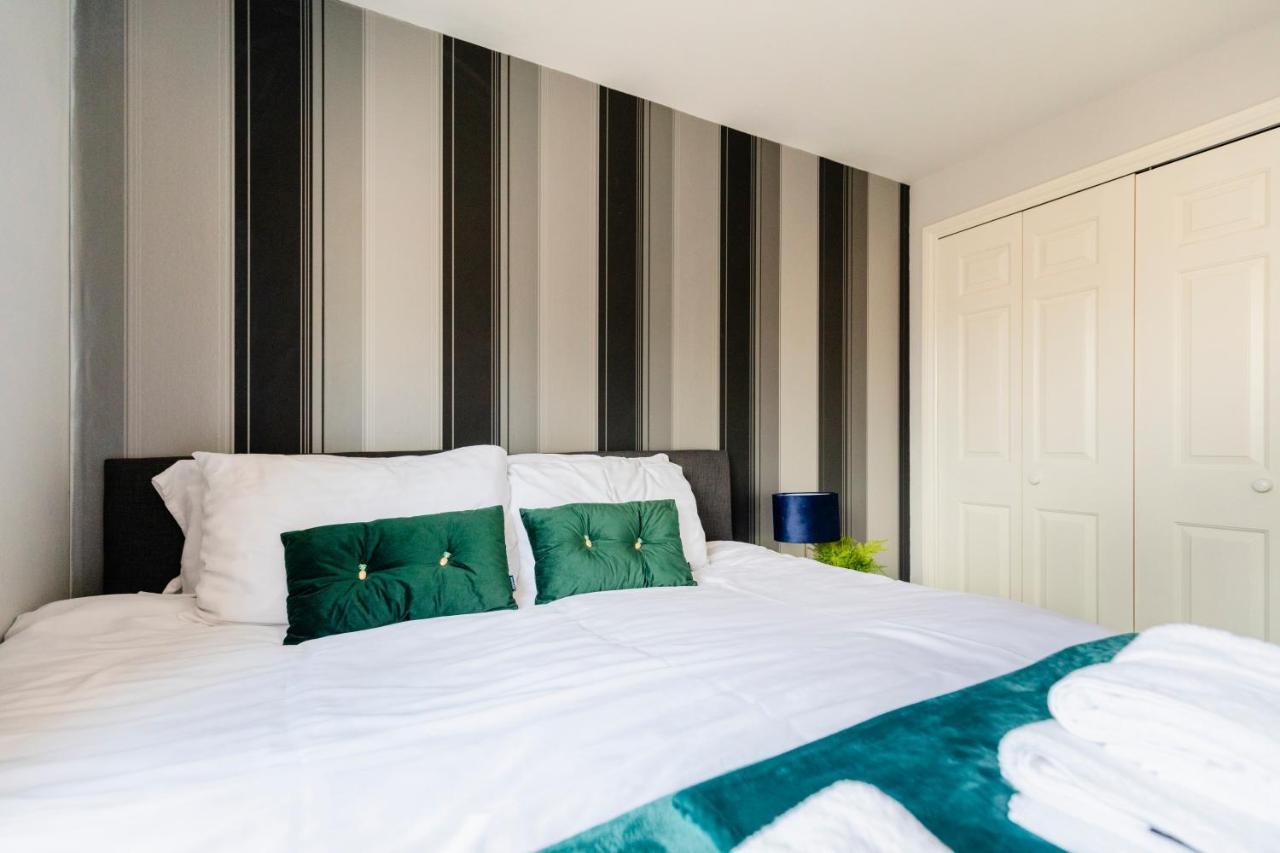 Chichester Retreat House With Free Parking 외부 사진