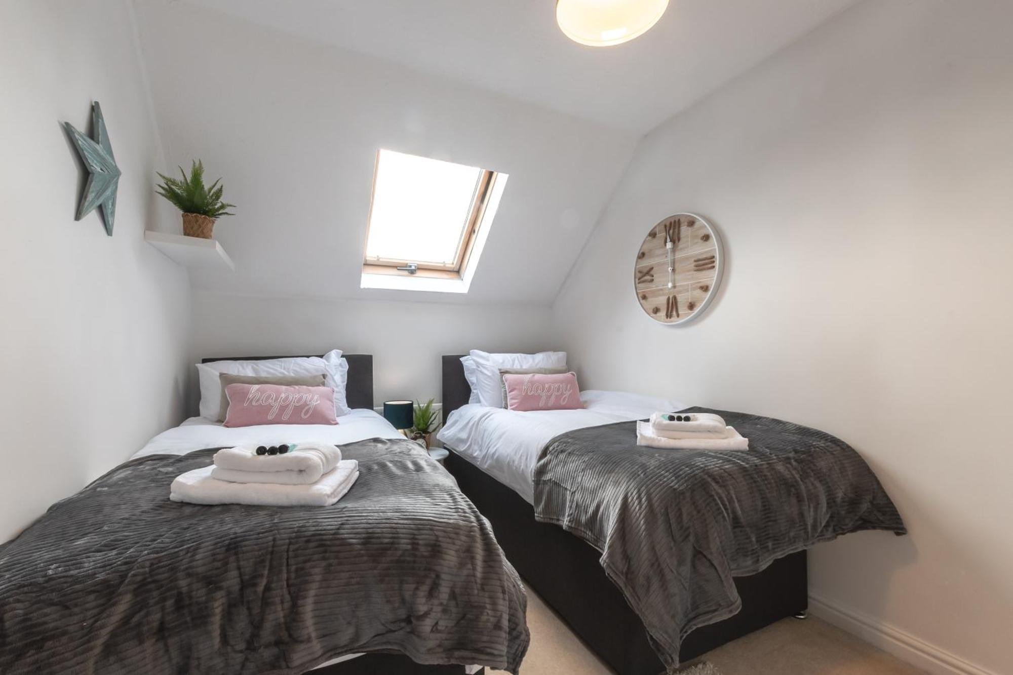 Chichester Retreat House With Free Parking 외부 사진